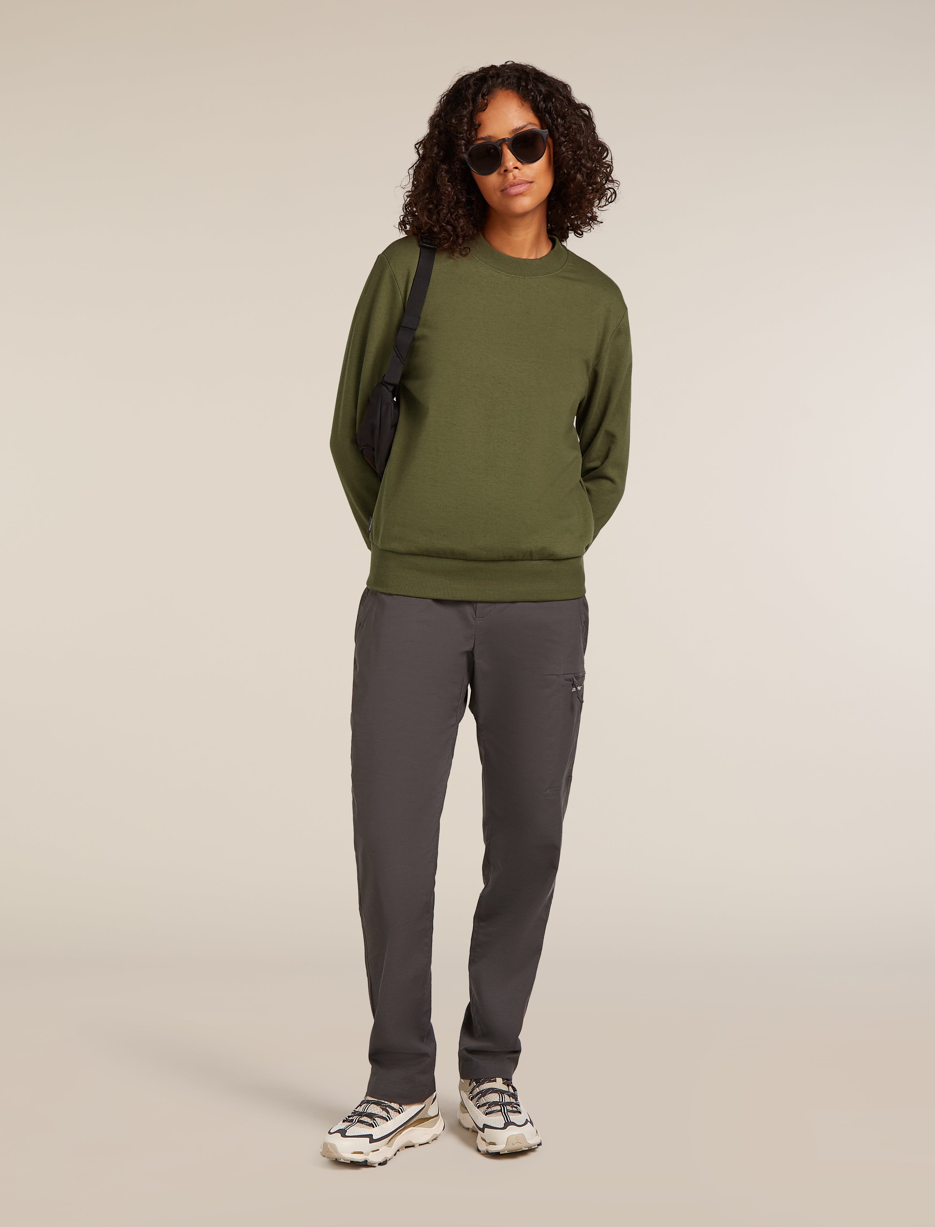 Women's Central Long Sleeve Sweatshirt
