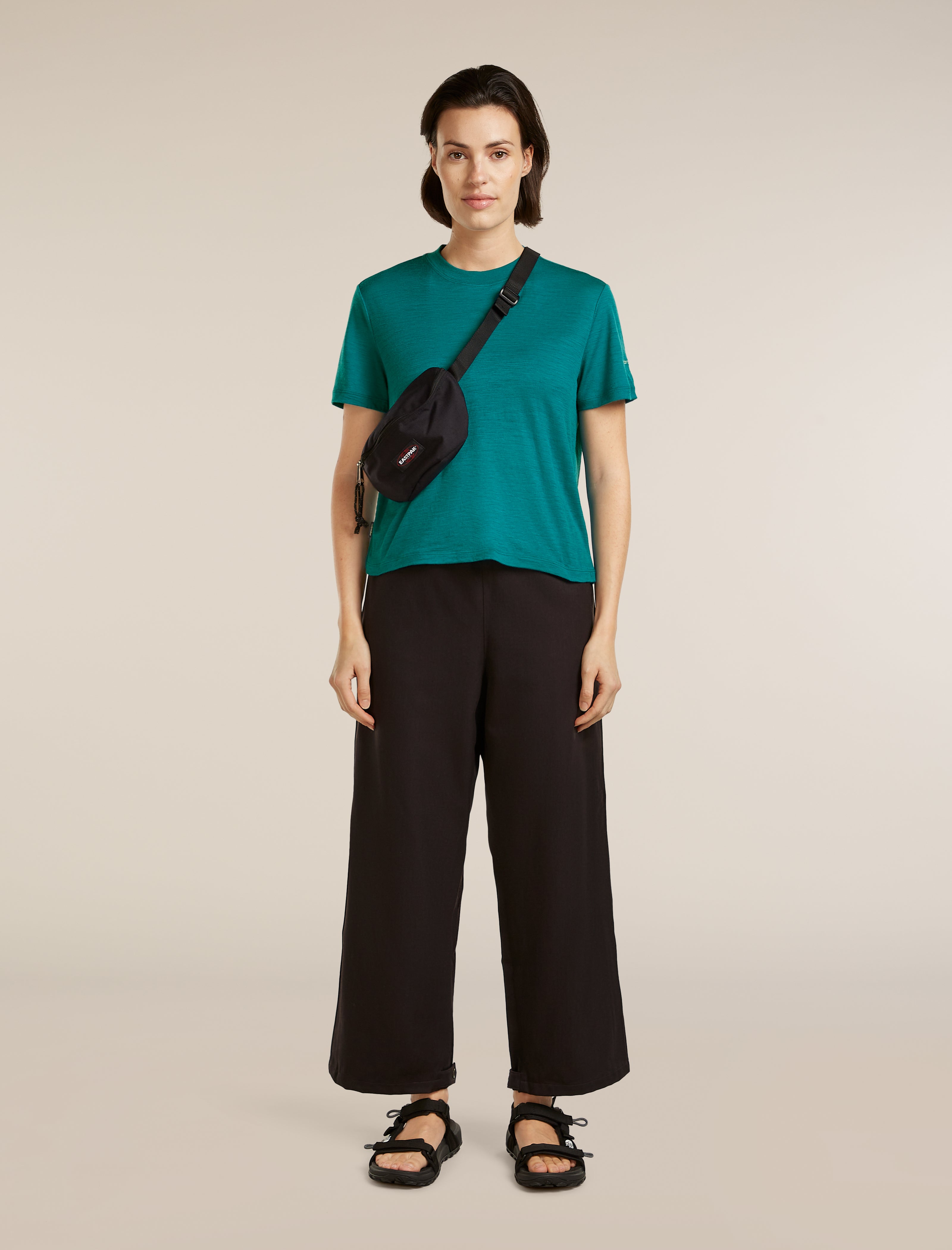 Women Merino 150 Tech Lite Short Sleeve Crop Tee| icebreaker