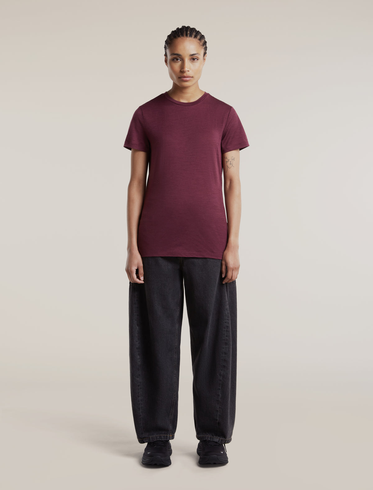 Women's Merino 150 Tech Lite Short Sleeve Tee Dark Berry - 3