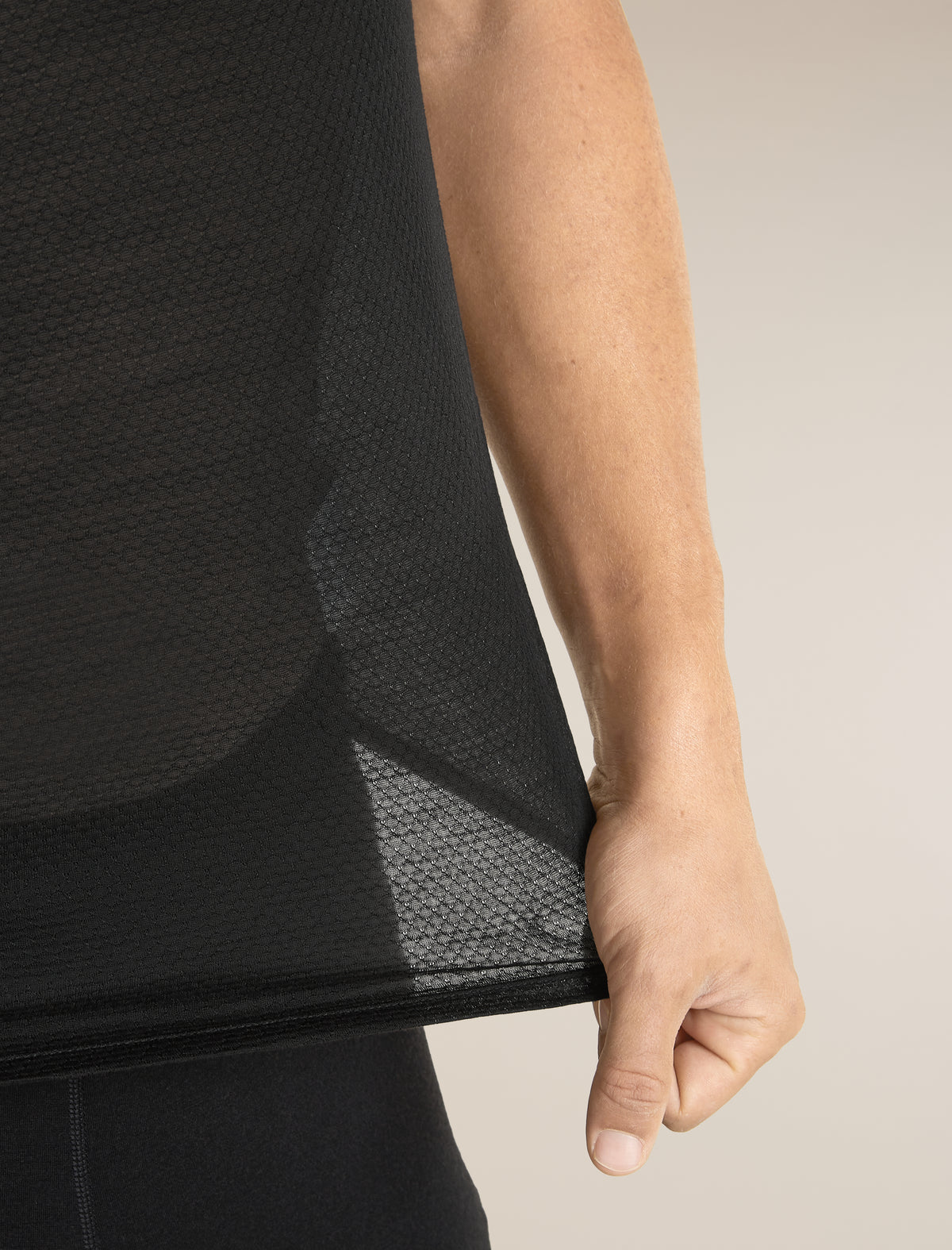 icebreaker Merino Blend 75 Cool-Lite™ Featherlight™ Tank Black  - 6
