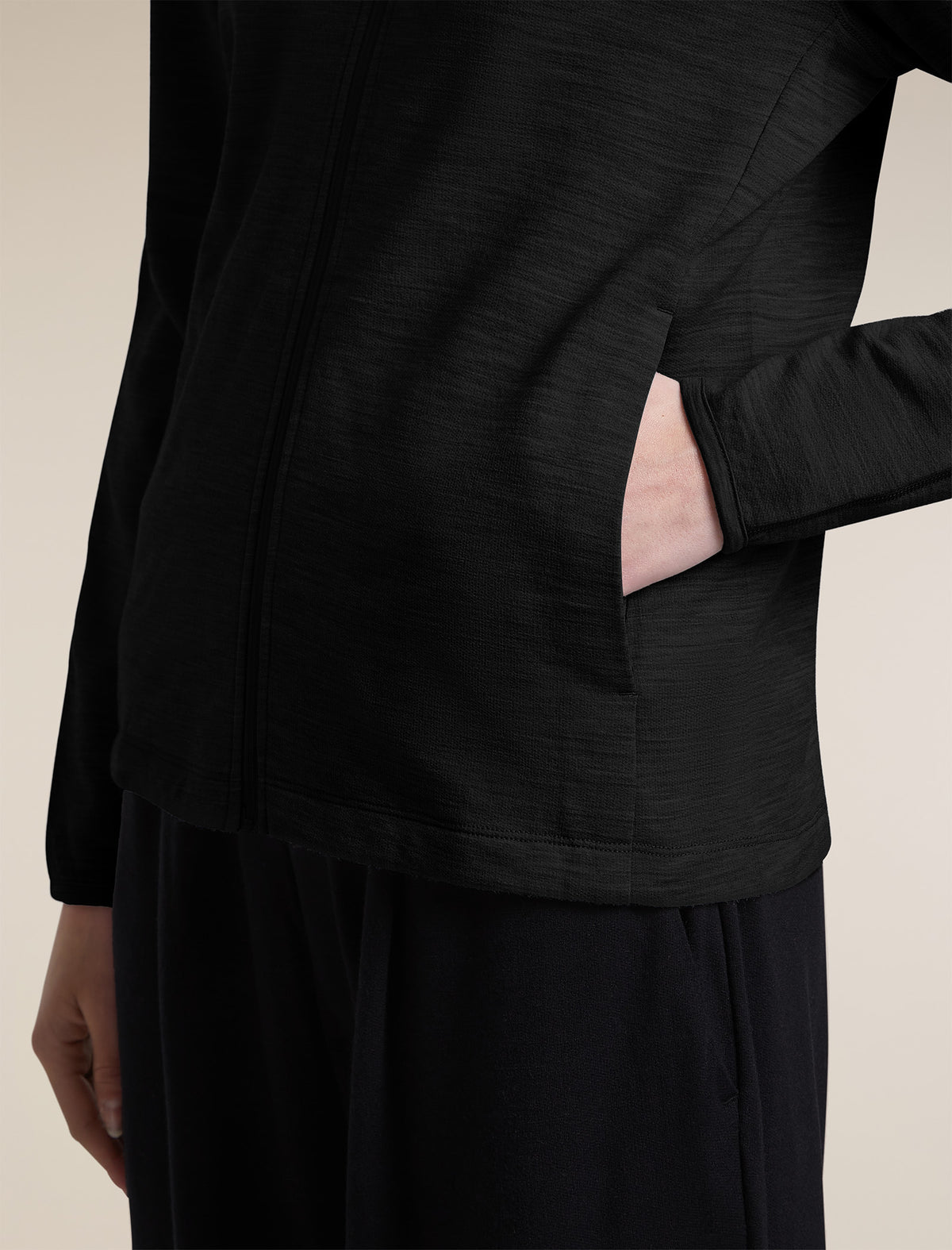 icebreaker Women's Merino 360 RealFleece™ Elemental Long Sleeve Zip Hoodie Black Women - 8
