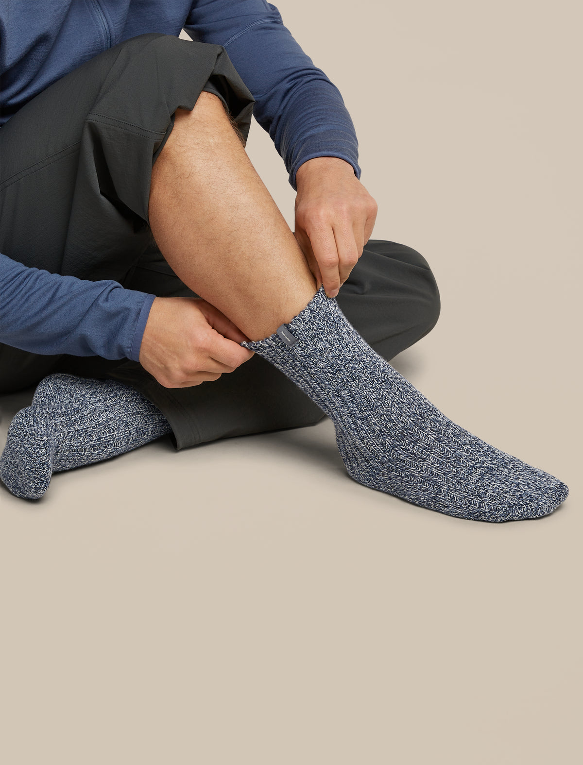 icebreaker Unisex Merino Ski Lodge Crew Socks  Men - 8
