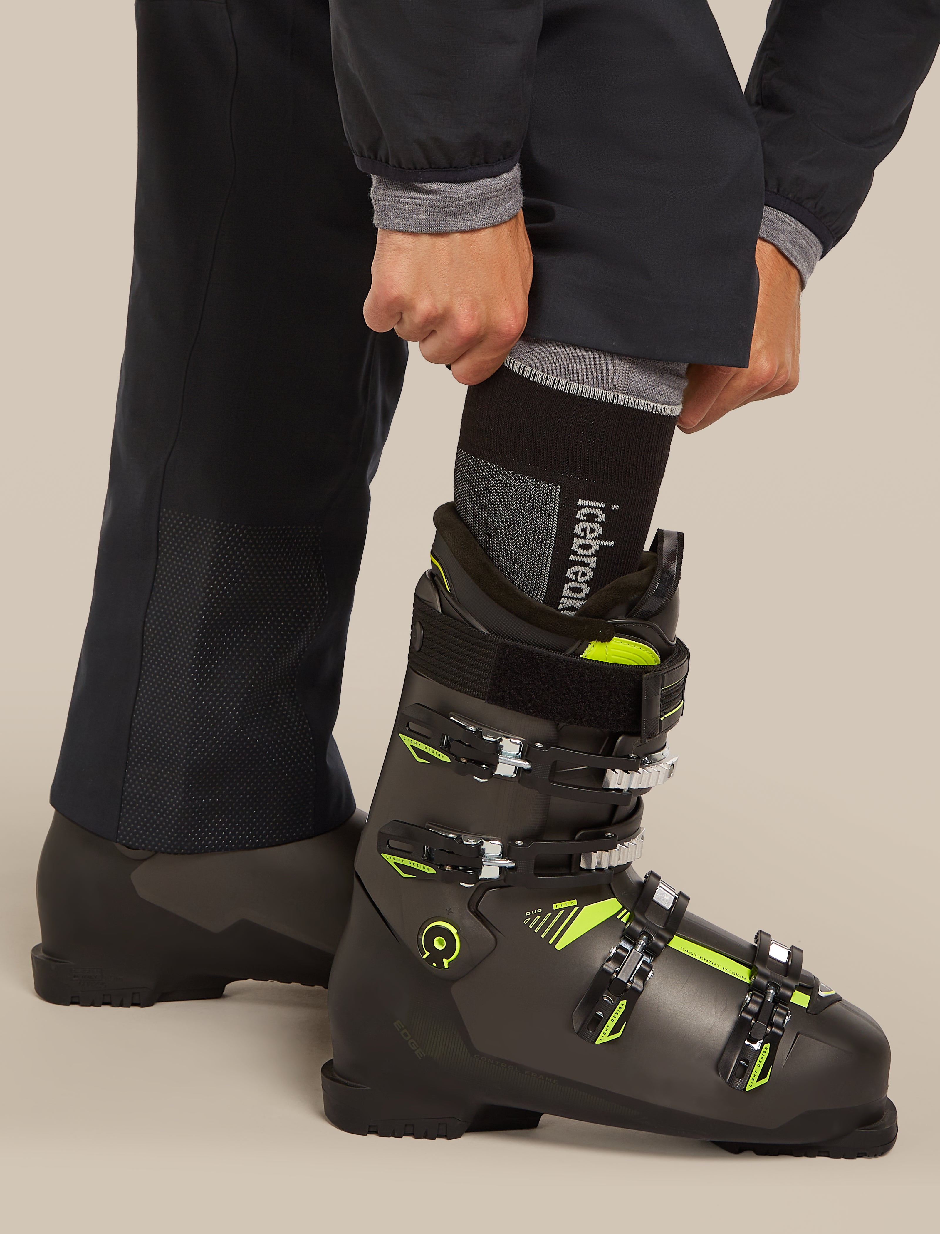 Men's Merino Ski+ Ultralight Over The Calf Socks| icebreaker