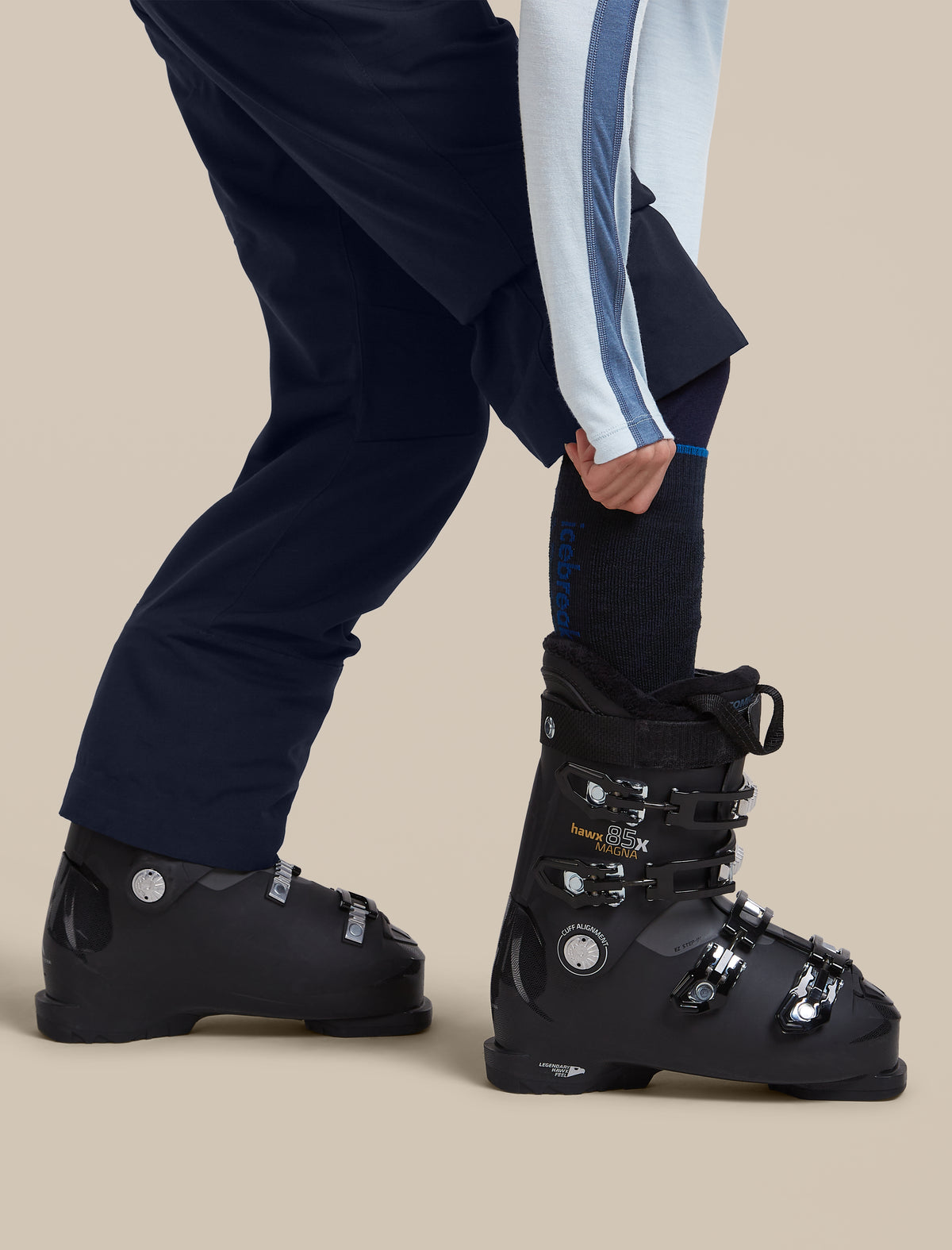 Women's Merino Blend Ski+ Medium Over The Calf Socks Mountain Contour Midnight Navy/Lazurite/Black - 4