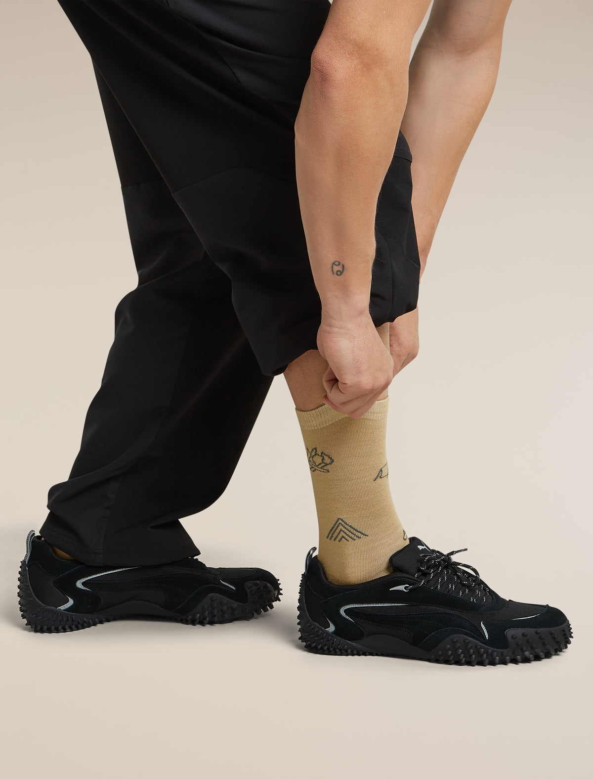 Men's Merino Lifestyle Ultralight Crew Camp Essentials Socks Cumin/Obsidian - 4