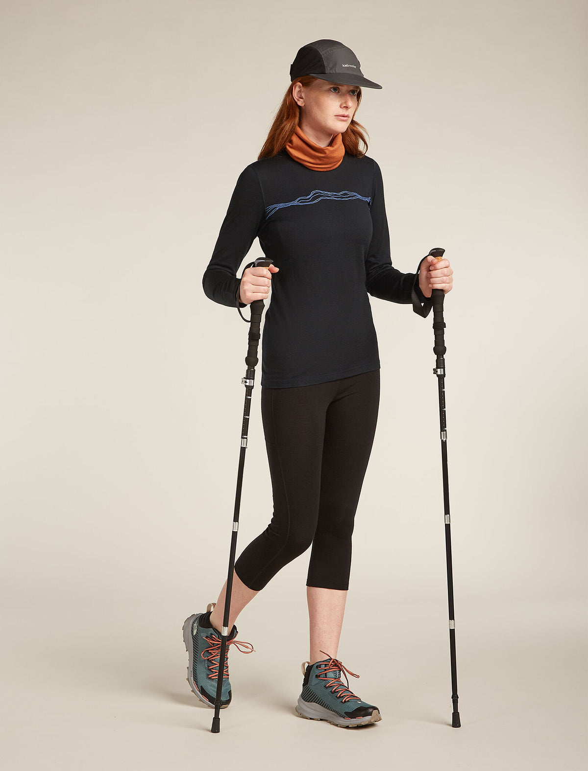Women's Merino 200 Oasis Long Sleeve Crewe Mountain Pulse Thermal Top Black - 4