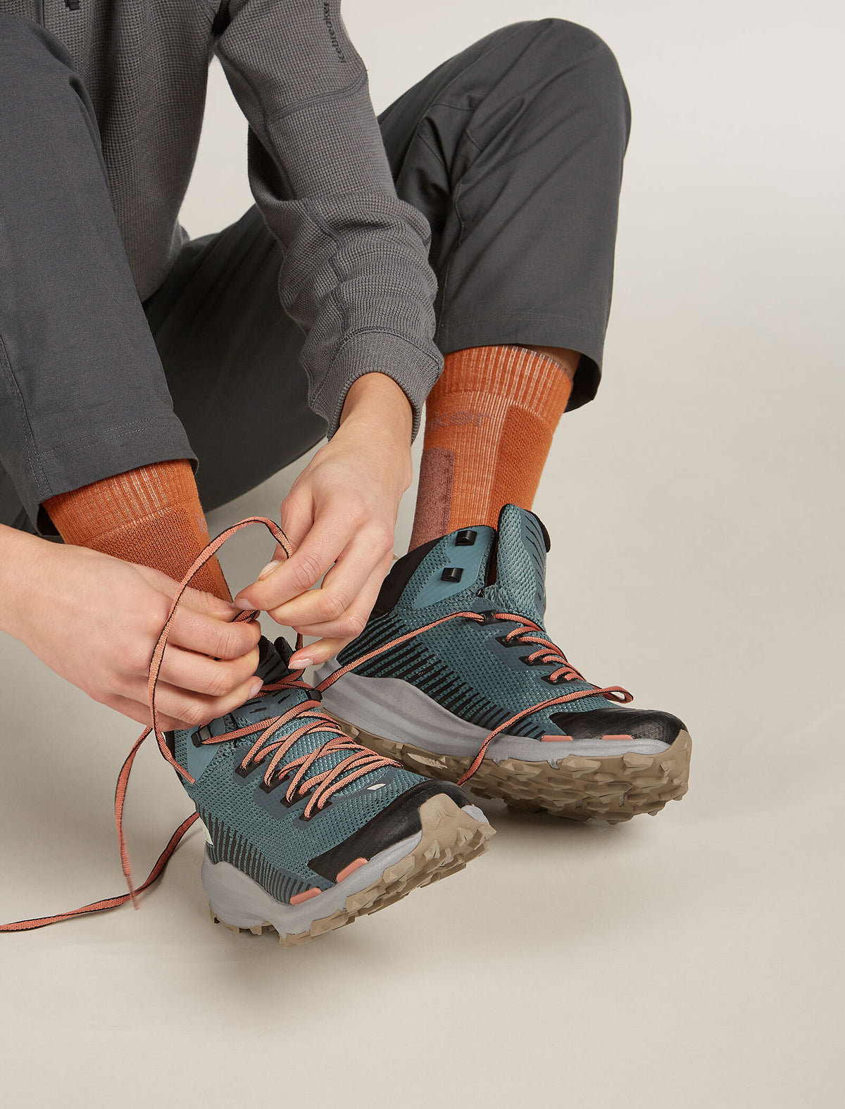Women's Merino Hike+ Medium Crew Socks Dusty clay/carob - 2