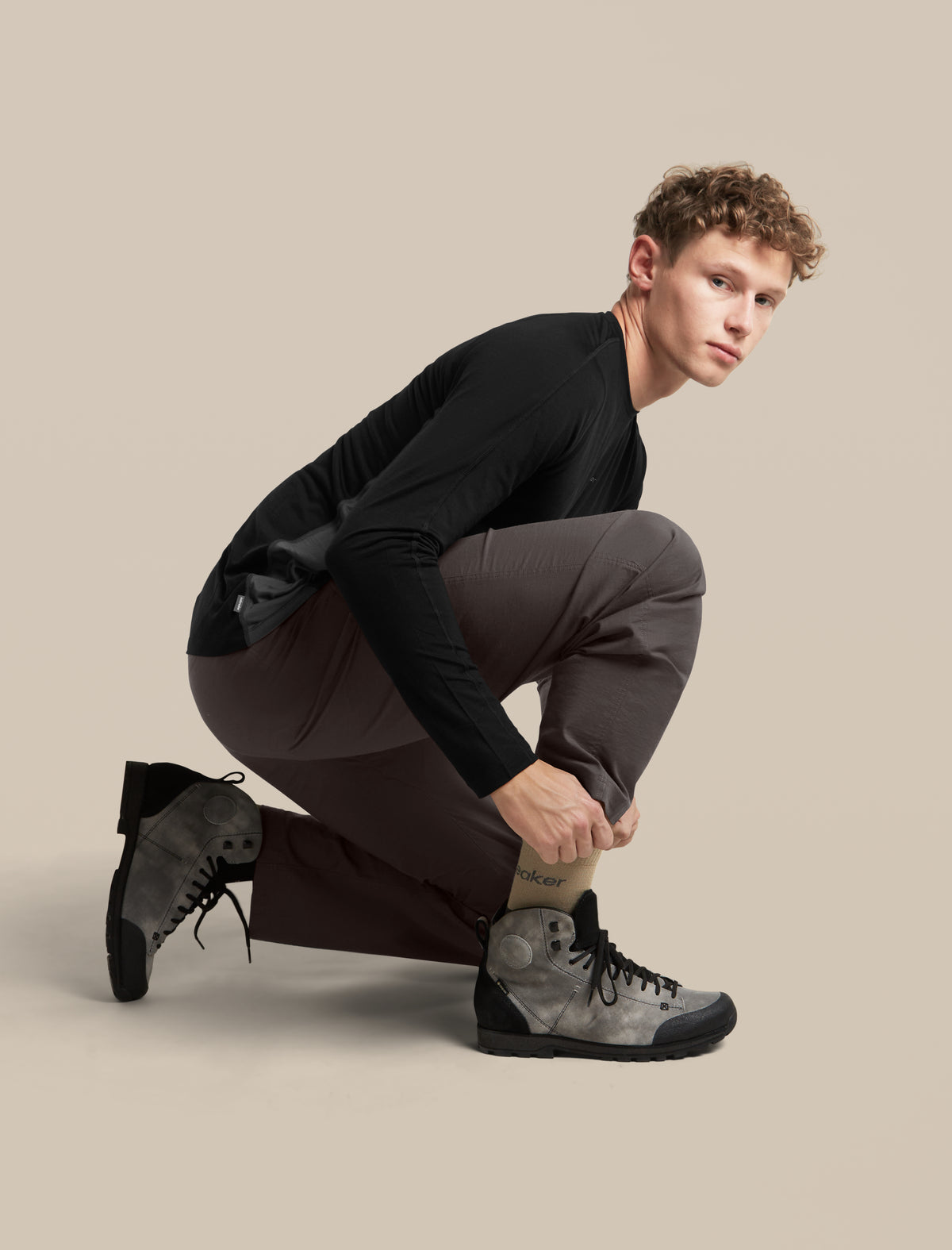 Men's Merino Hike+ Light Crew Socks Cumin/Obsidian - 4