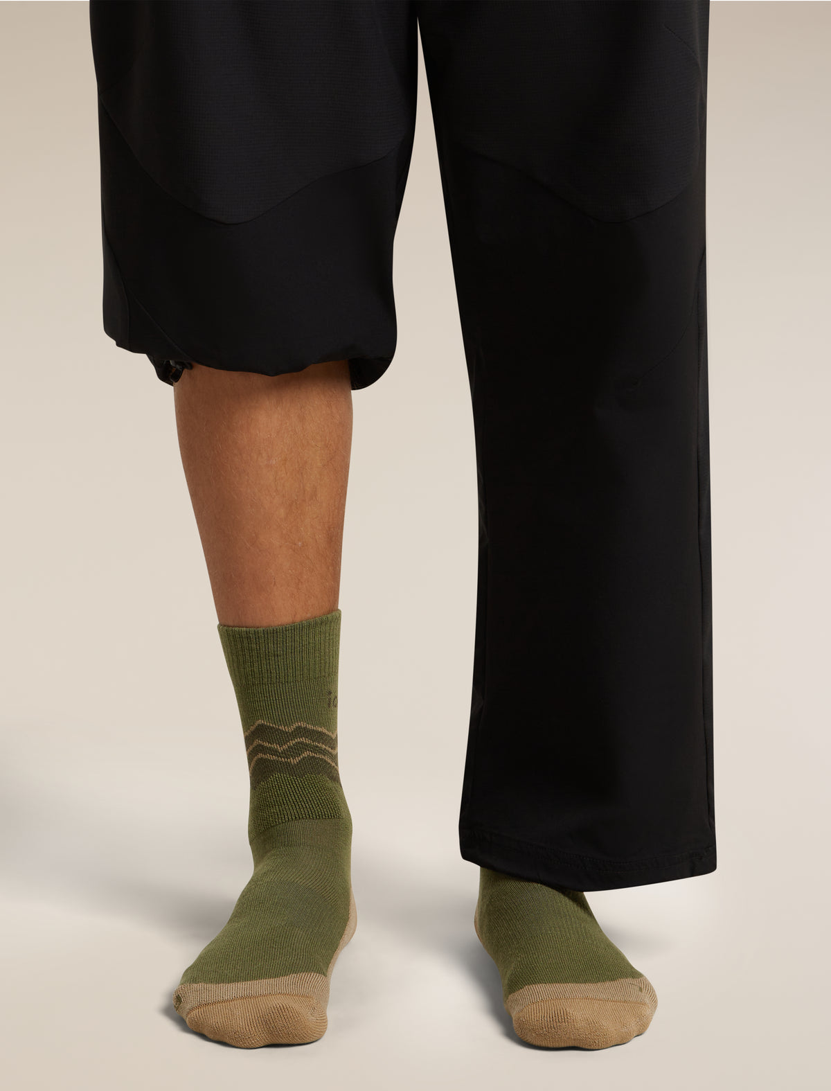 Men's Merino Hike+ Medium Crew Across the Peaks Socks Sphagnum/Cumin/Dark Loden - 2