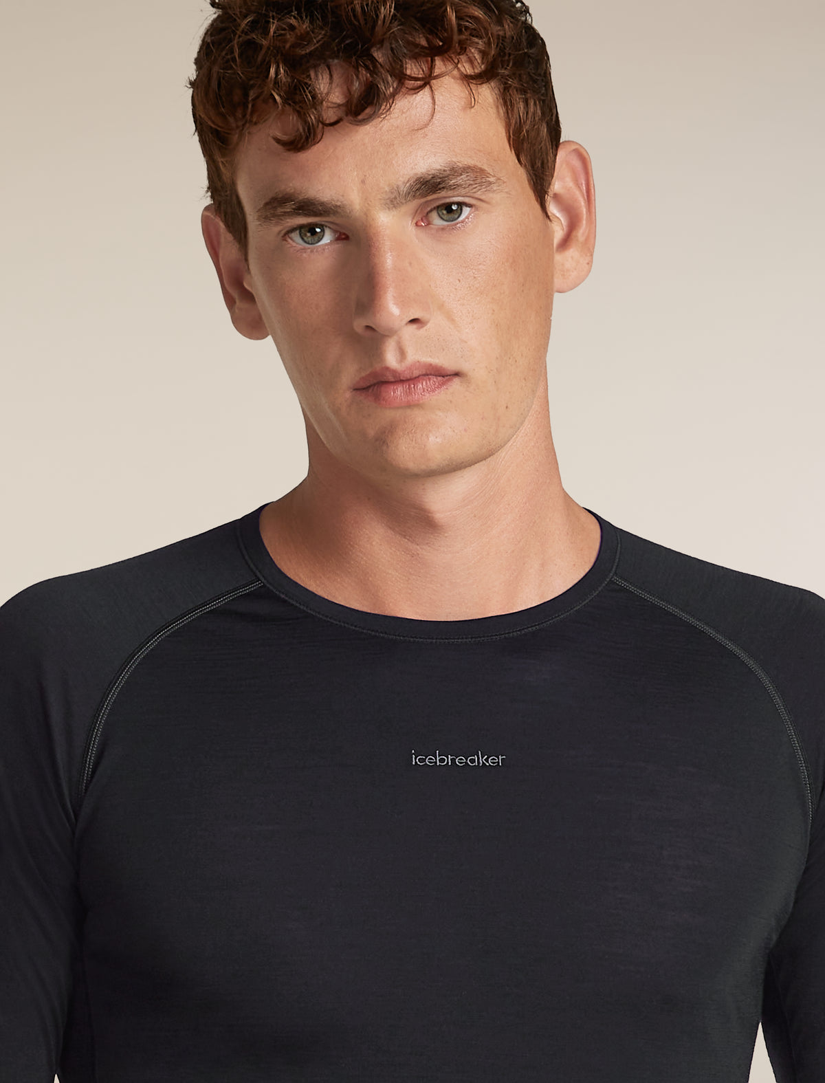 icebreaker Men's Merino Blend 125 ZoneKnit™ Long Sleeve Crewe Thermal Top Black MEN - 8