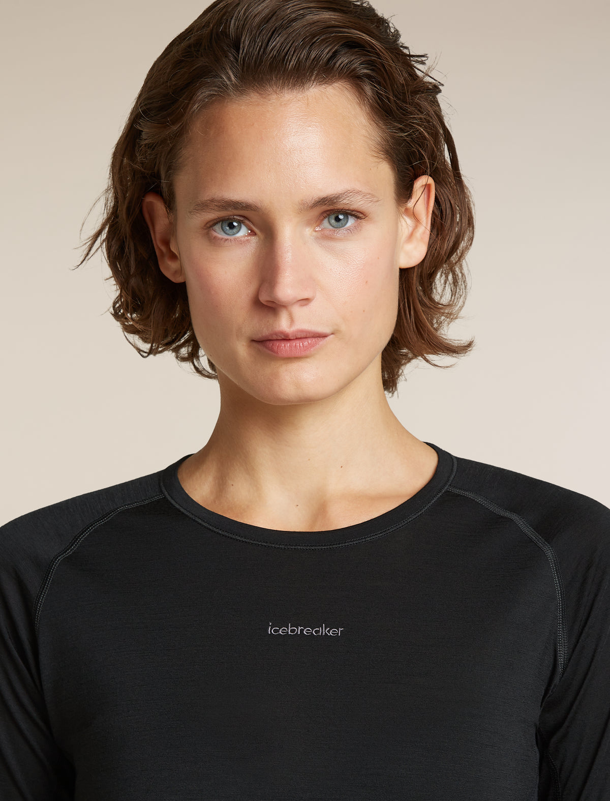icebreaker Women's Merino Blend 125 ZoneKnit™ Long Sleeve Crewe Thermal Top Black WOMEN - 8