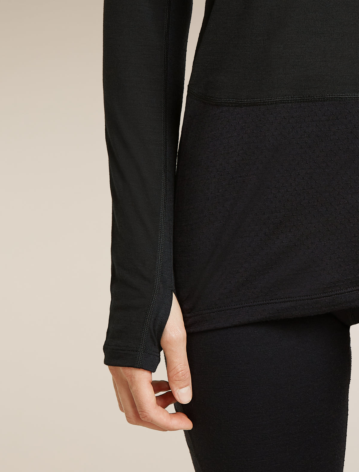 icebreaker Women's Merino Blend 125 ZoneKnit™ Long Sleeve Crewe Thermal Top Black WOMEN - 9
