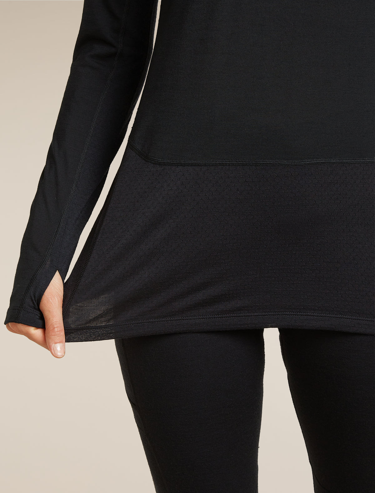 icebreaker Women's Merino Blend 125 ZoneKnit™ Long Sleeve Crewe Thermal Top Black WOMEN - 6