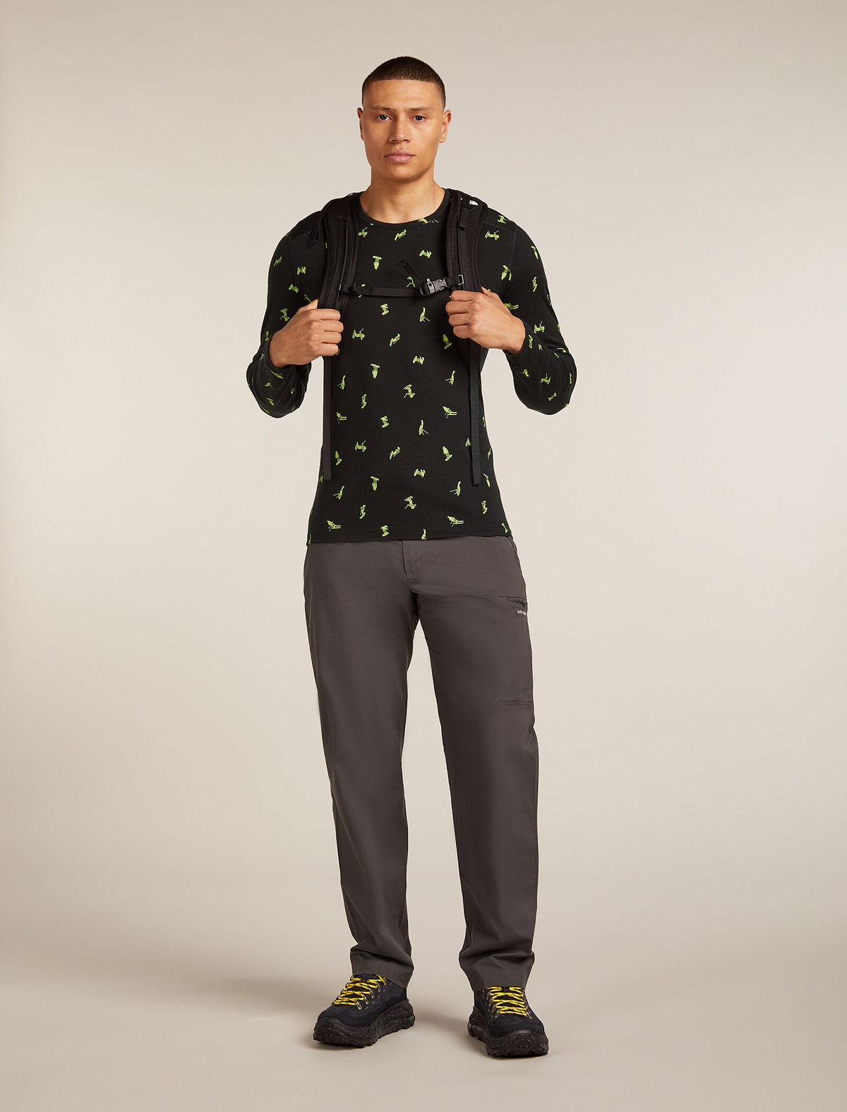 Men's Merino 200 Oasis Long Sleeve Crewe Thermal Top Snow Day Black/Peridot - 4