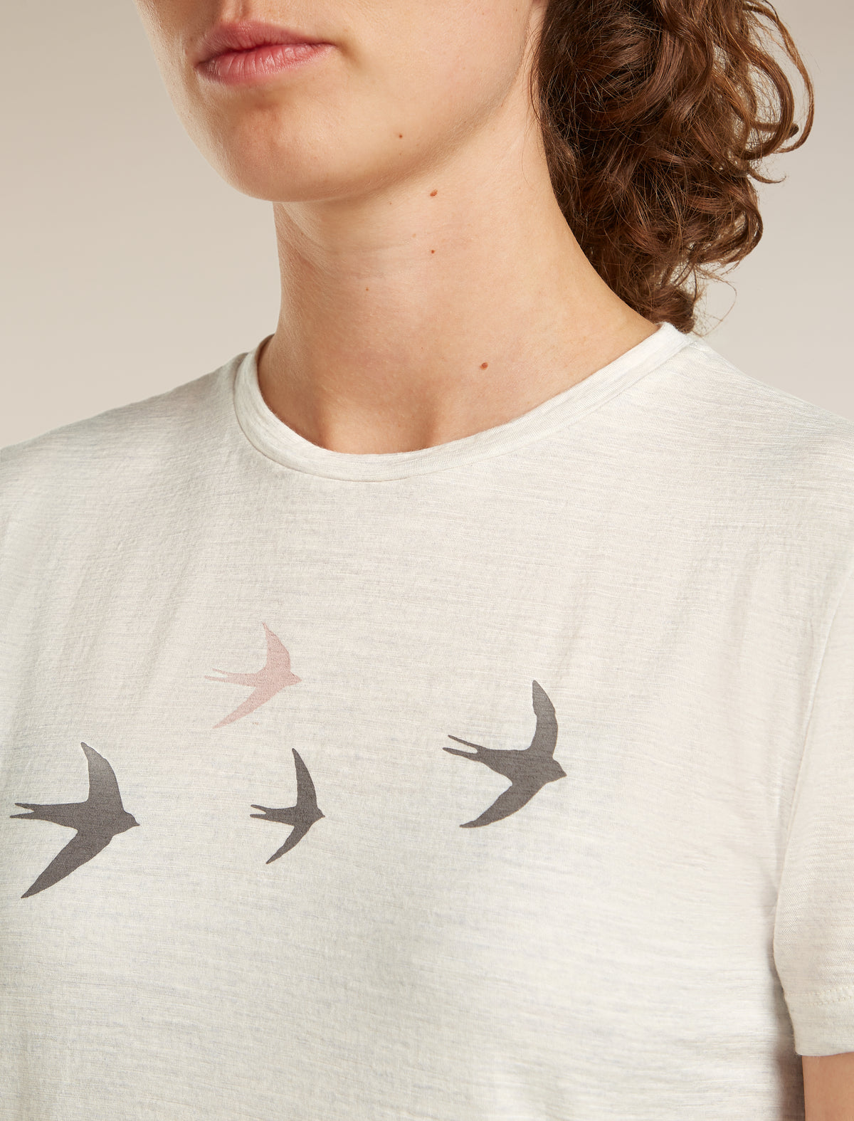 Women's Merino 150 Tech Lite Short Sleeve Tee Bird Transit Ecru hthr - 9