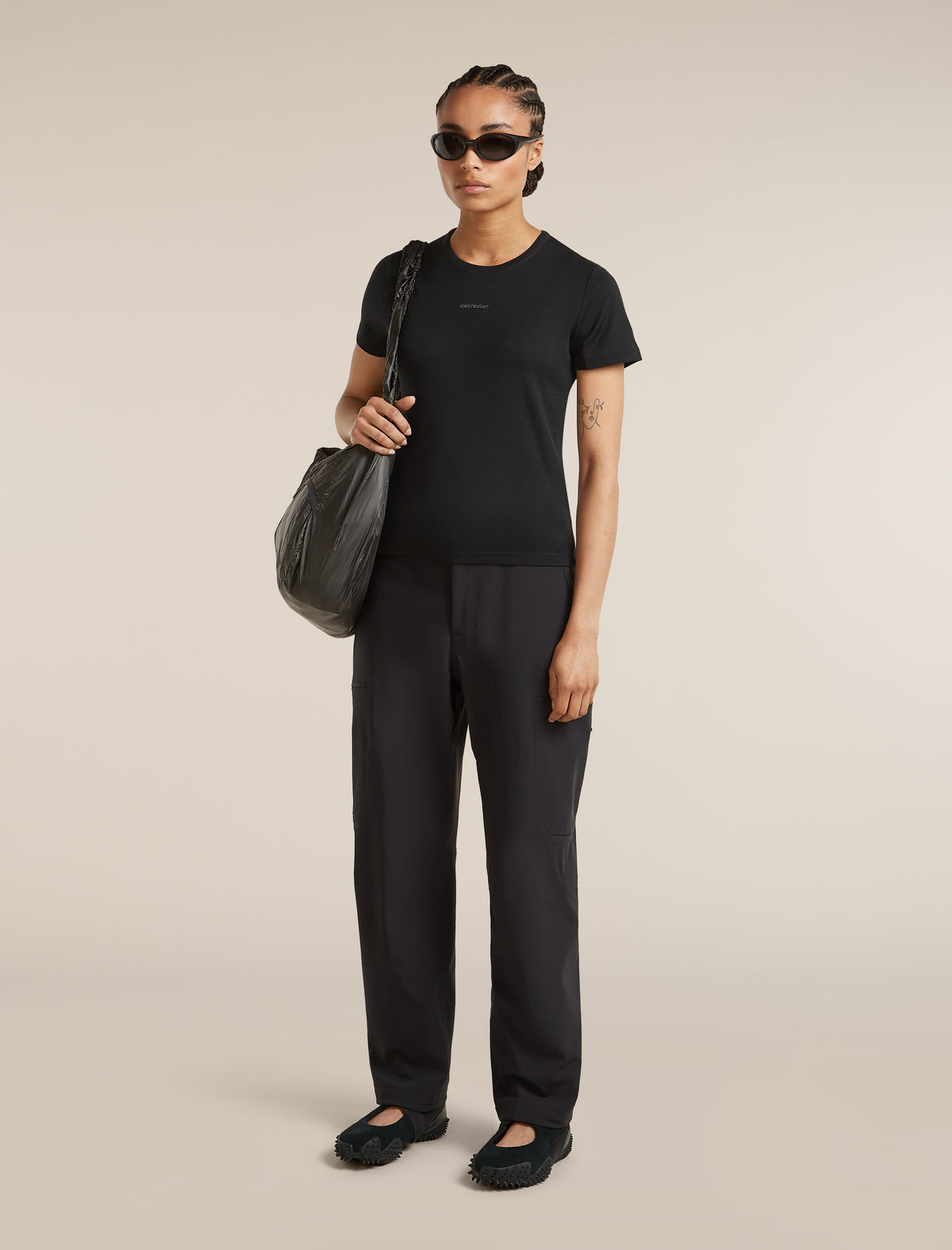 icebreaker Women's Merino 200 Tech Lite Short Sleeve Crop Slim Tee Black Women - 4