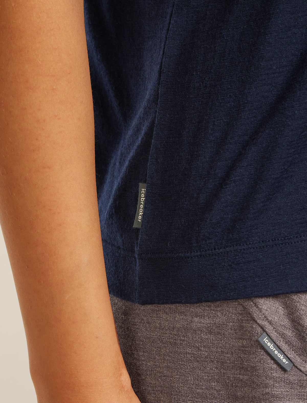 Women's Merino 150 Tech Lite Short Sleeve Relaxed V Neck Tee  - 9