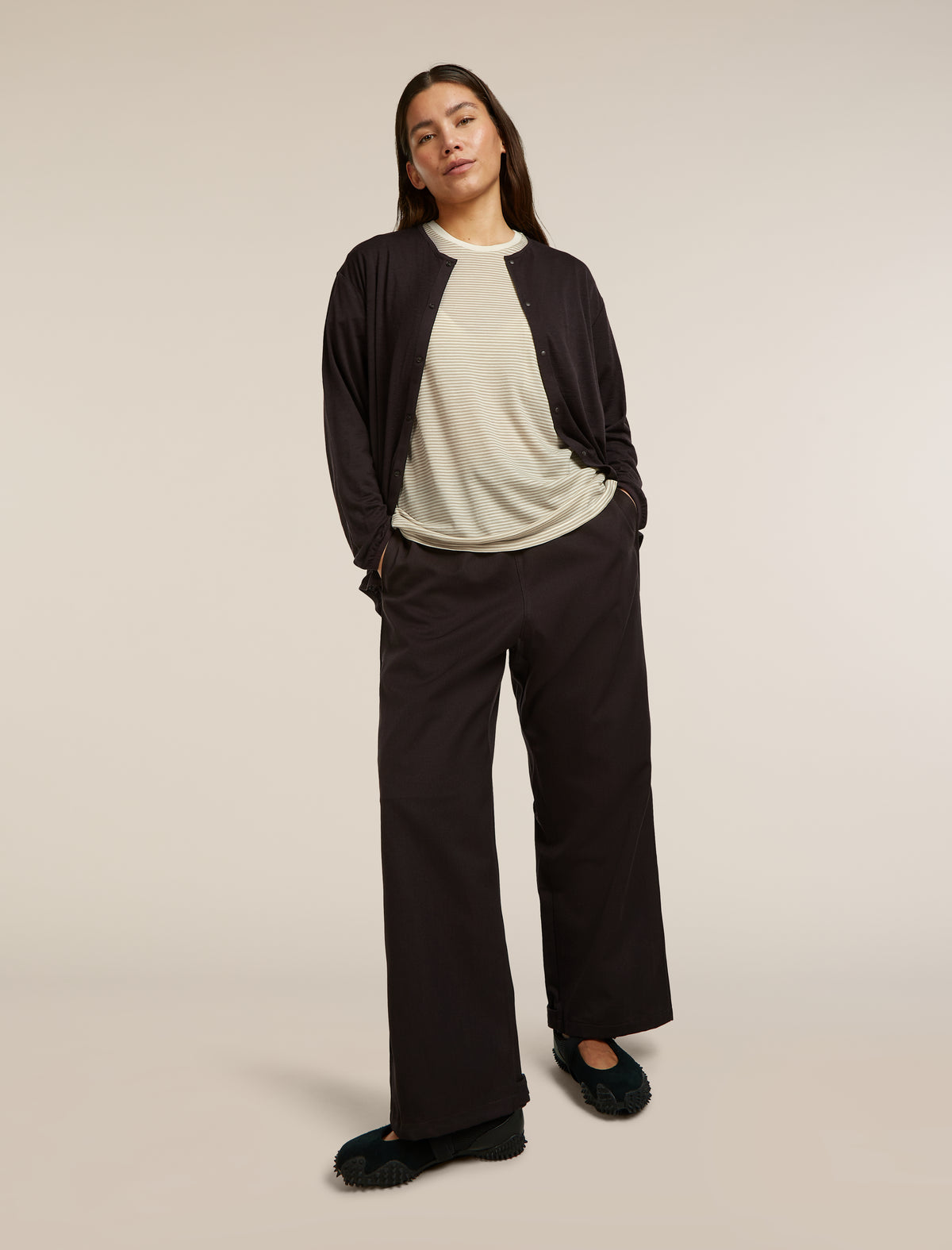 Unisex Merino 150 Round Neck Cardigan Before Dawn - 16