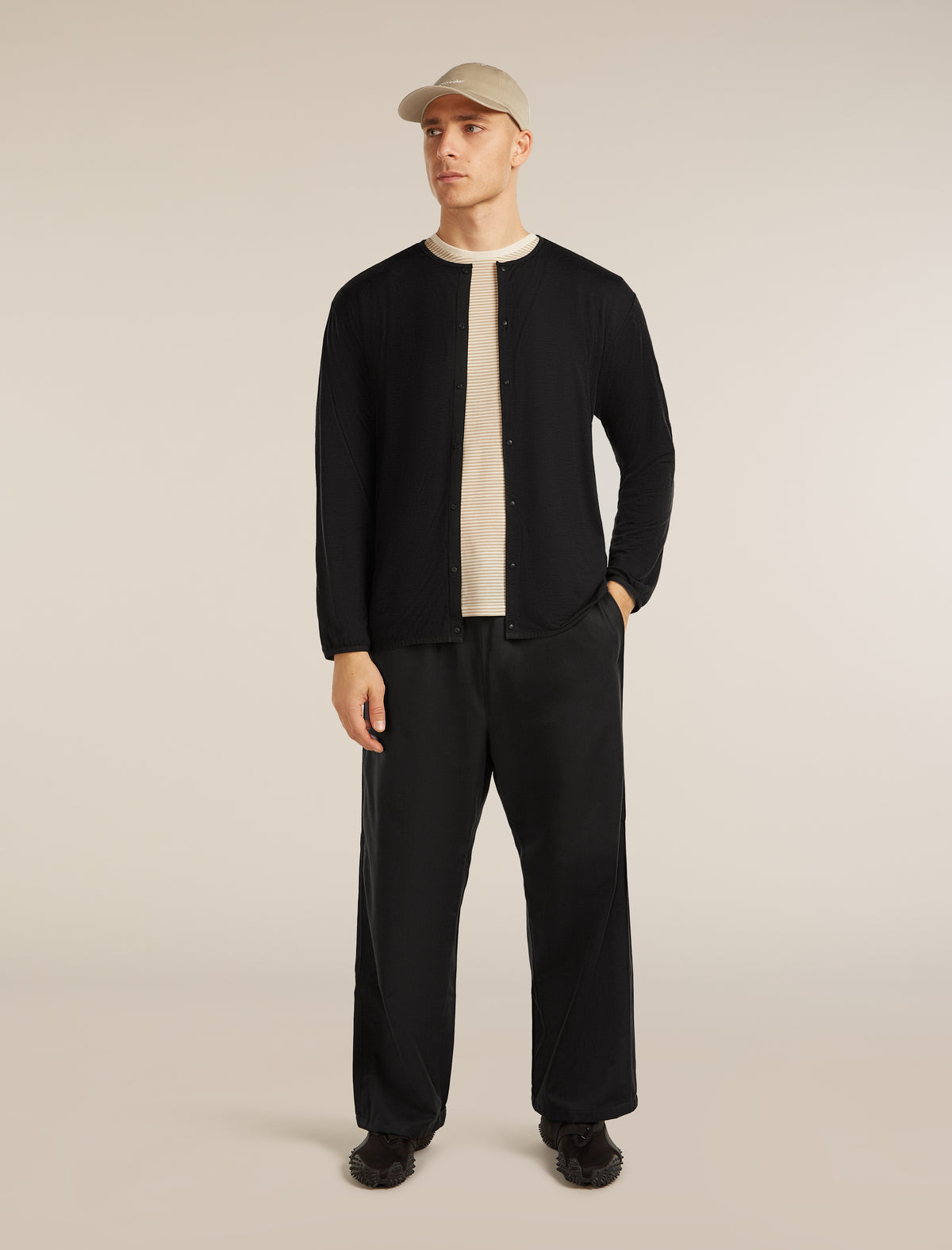 Unisex Merino 150 Round Neck Cardigan Before Dawn - 7