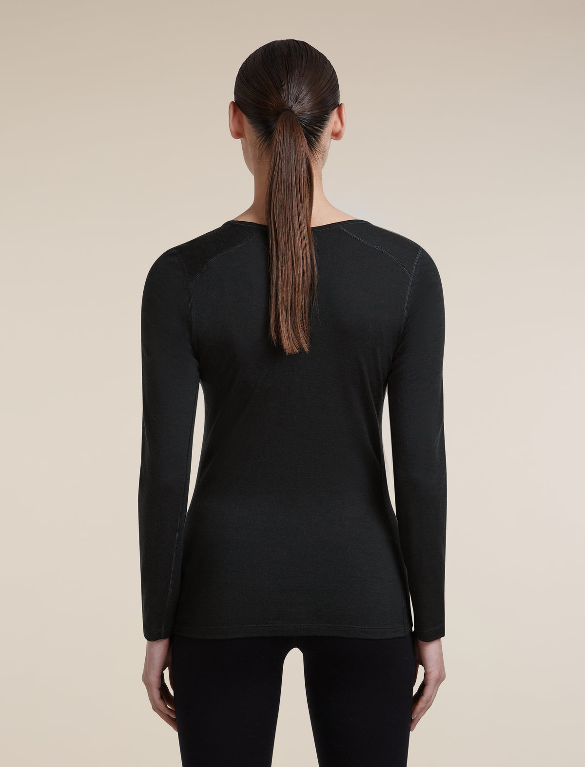 Women's Merino 200 Oasis Long Sleeve Thermal V Neck Black - 2