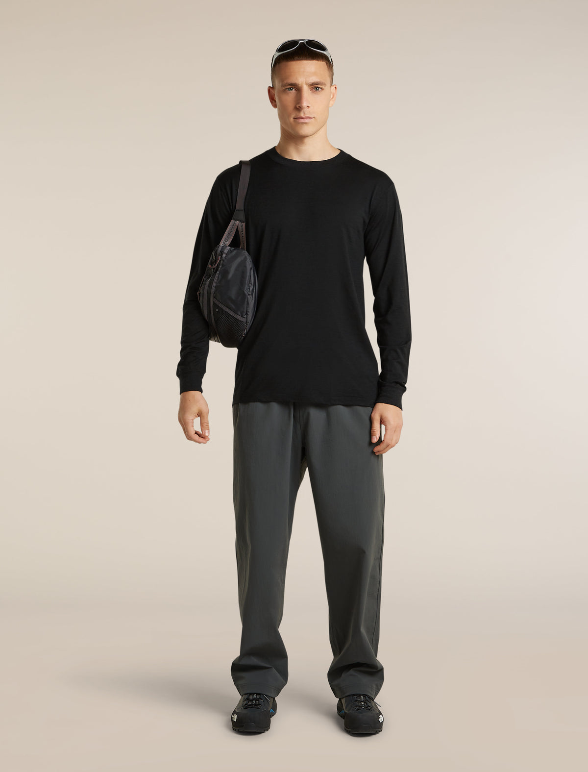 Men's Merino 150 Tech Lite Long Sleeve Relaxed Tee Black - 4
