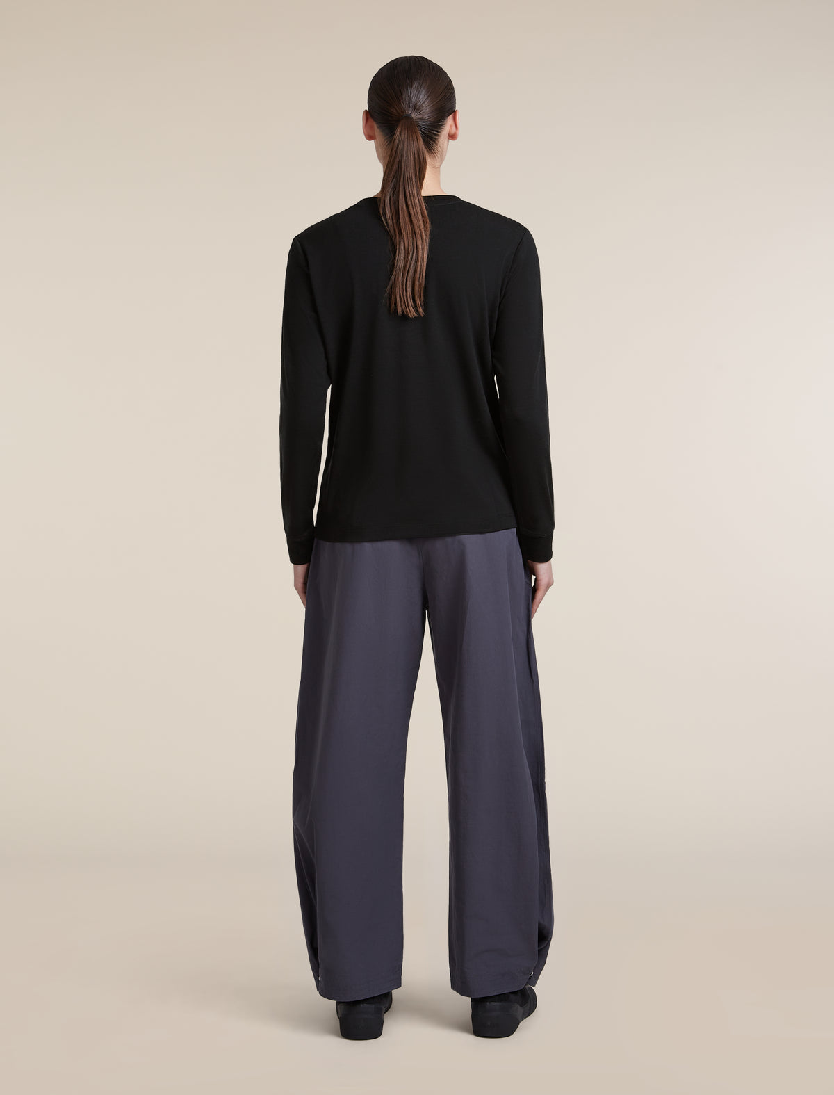 Women's 300 15.5 MerinoFine™ Long Sleeve Tee Black - 6