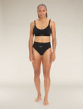 Women's Queens Clasp Bra Black - 4