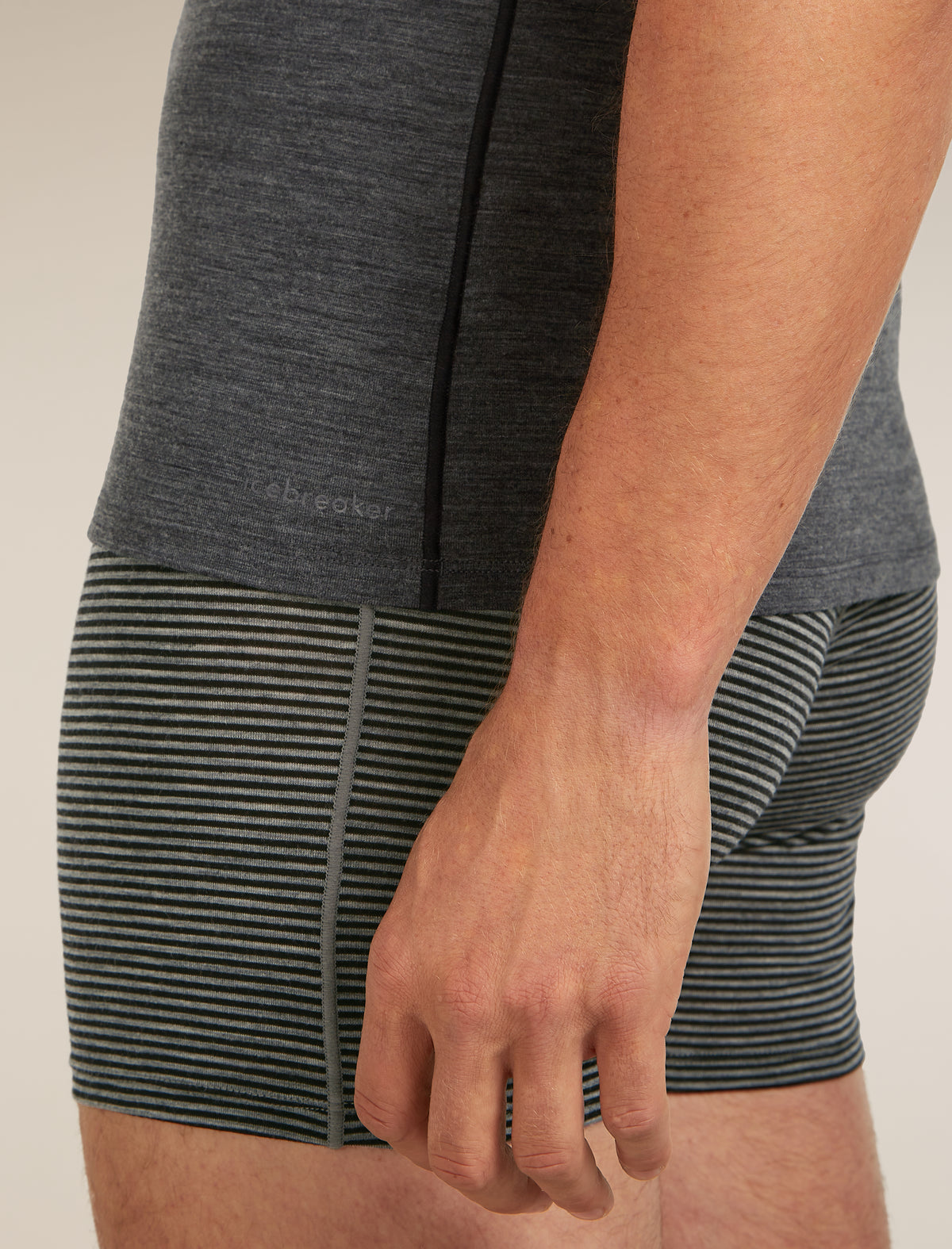 Men's Merino 150 Anatomica Short Sleeve Crewe Top Jet Heather - 4