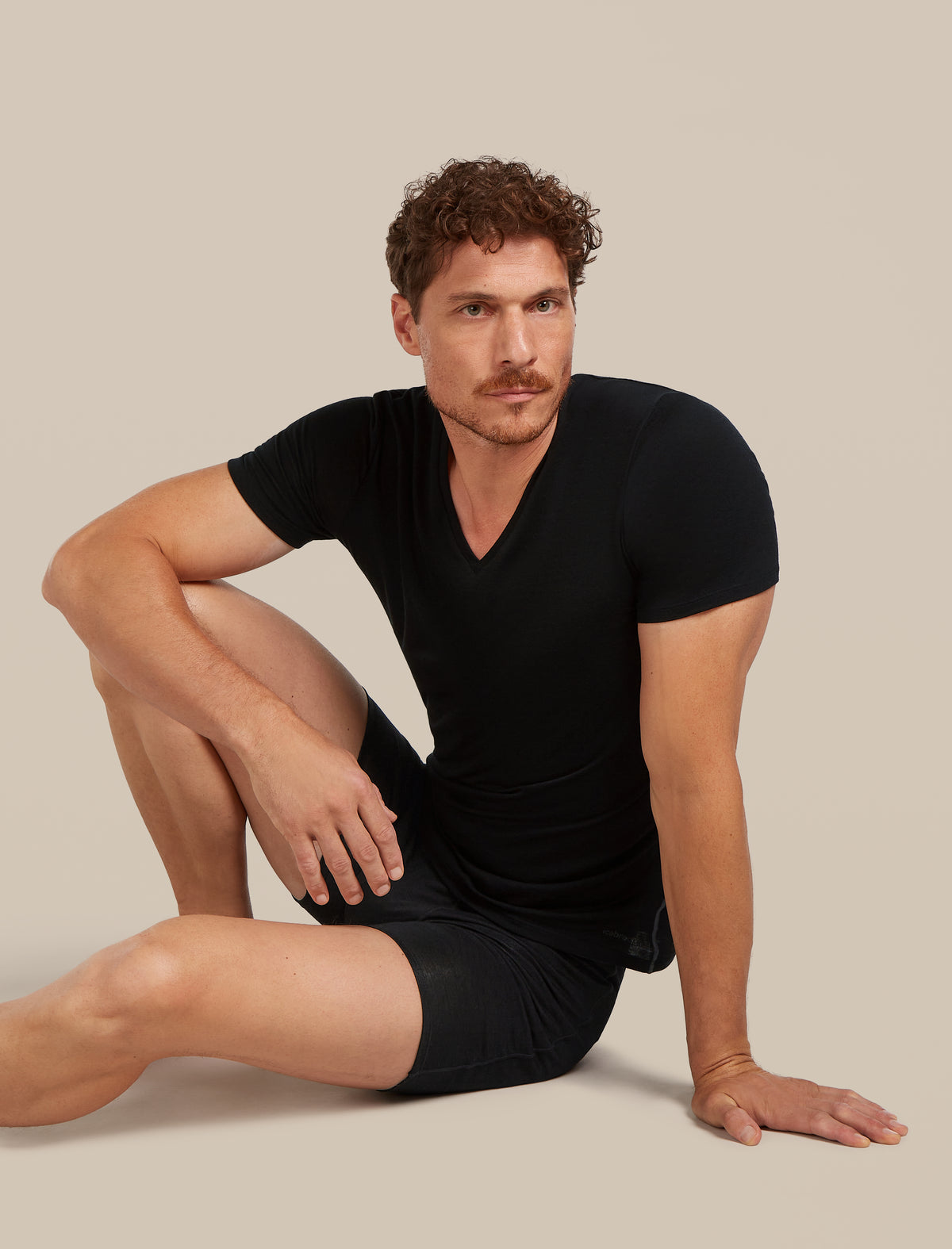 Men's Merino 150 Anatomica Short Sleeve V Neck Top Black - 5