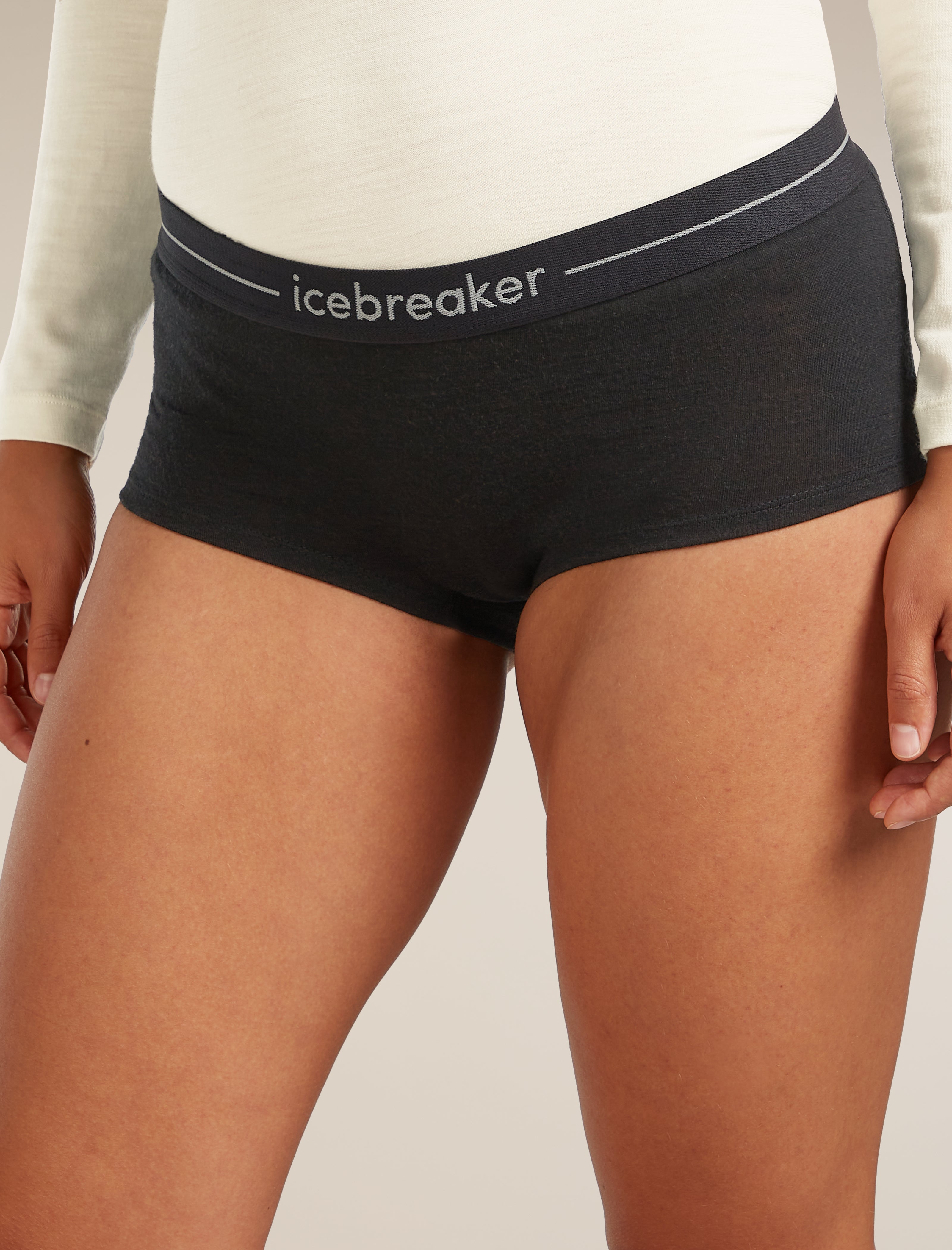 Women's Merino 200 Oasis Thermal Shorts Black