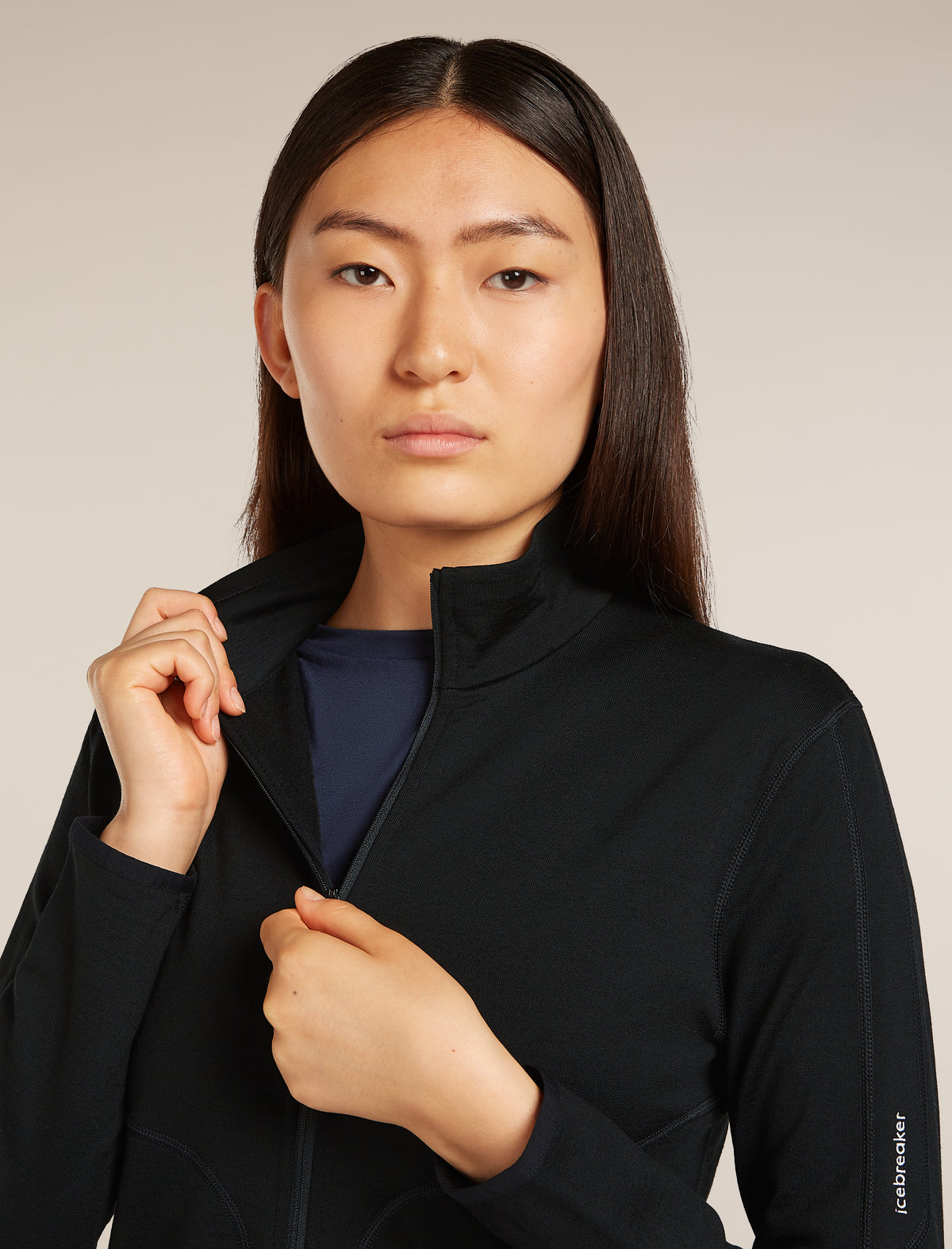 Women's Merino 560 Realfleece™ Elemental Long Sleeve Zip Black - 5