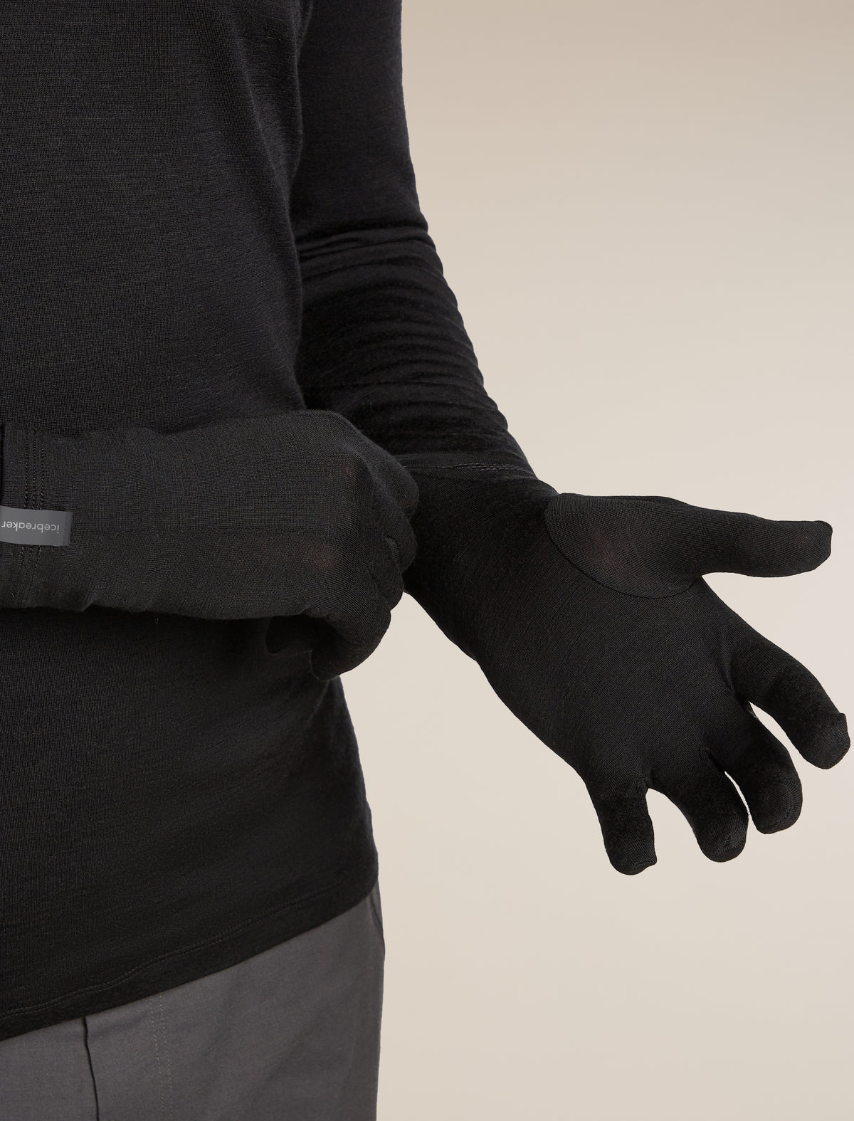 icebreaker Unisex 200 Oasis Glove Liners Black MEN$WOMEN - 5